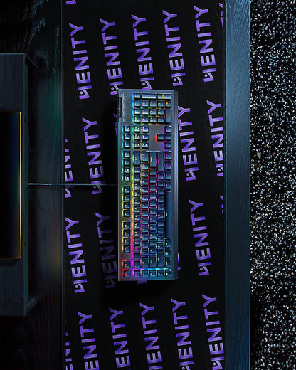 RAZER Blackwidow V4 & HENITY Violectrum